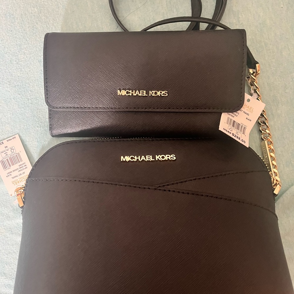 Michael Kors - Picture 3 of 4